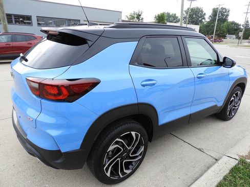 Used 2024 Chevrolet TrailBlazer RS w/ Convenience Package AWD/4WD image 9