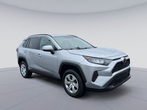 Used 2019 Toyota RAV4 LE w/ All Weather Liner Package AWD/4WD image 11