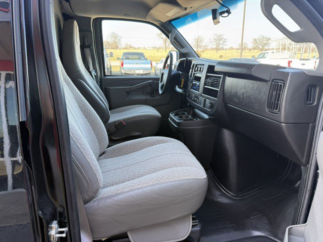 Used 2025 Chevrolet Express 2500 w/ Driver Convenience Package RWD image 9