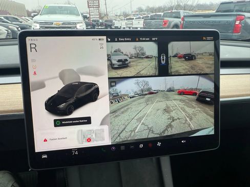 Used 2023 Tesla Model Y Long Range image 15