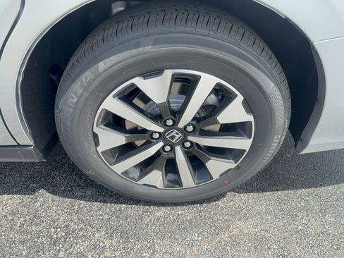 New 2026 Honda Odyssey EX-L image 9
