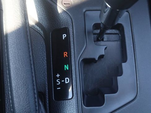 Used 2017 Toyota RAV4 LE w/ All Weather Liner Package AWD/4WD image 8