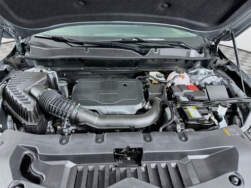 New 2025 Chevrolet Blazer LT w/ Midnight/Sport Edition image 30