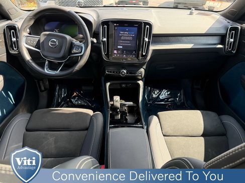 Used 2023 Volvo XC40 Recharge Ultimate w/ Protection Package Premier AWD/4WD image 2