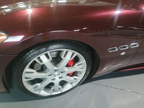 Used 2011 Maserati GranTurismo S image 39