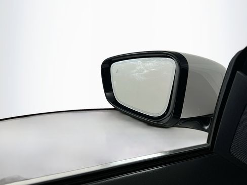 Used 2024 BMW i4 eDrive40 image 16