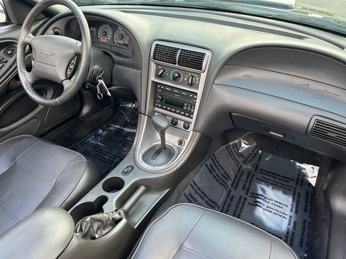 Used 2004 Ford Mustang Convertible RWD image 22