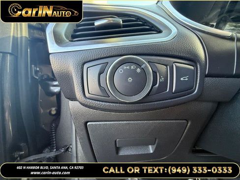Used 2016 Ford Edge Titanium AWD/4WD image 23