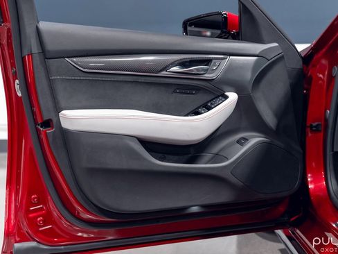 Used 2025 Cadillac CT5 V Blackwing w/ Super Cruise 1 Package image 9