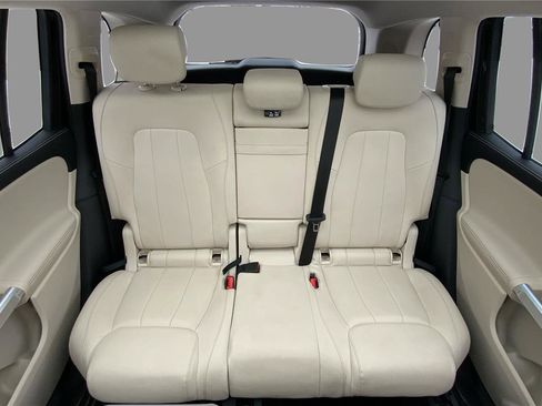 Used 2020 Mercedes-Benz GLB 250 4MATIC image 14