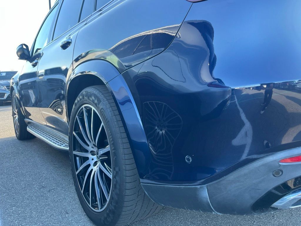Used 2022 Mercedes-Benz GLS 450 4MATIC image 5