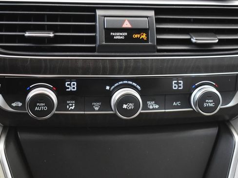 Used 2019 Honda Accord EX-L image 9