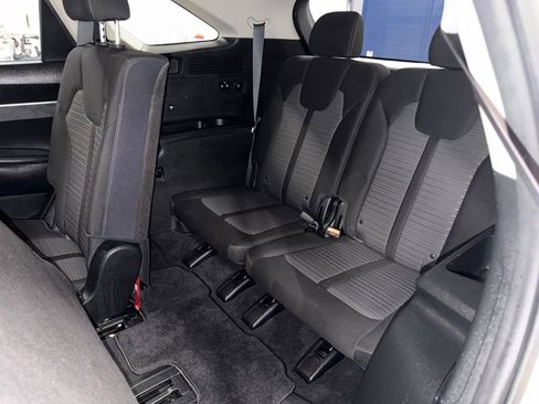 Used 2021 Kia Sorento LX image 14