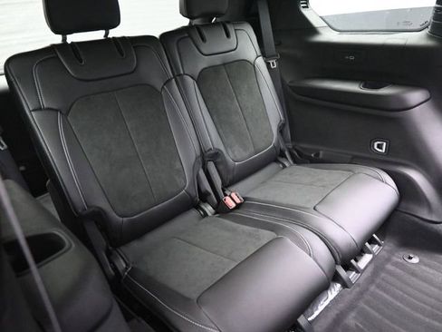 New 2026 Jeep Grand Cherokee L 4WD image 17
