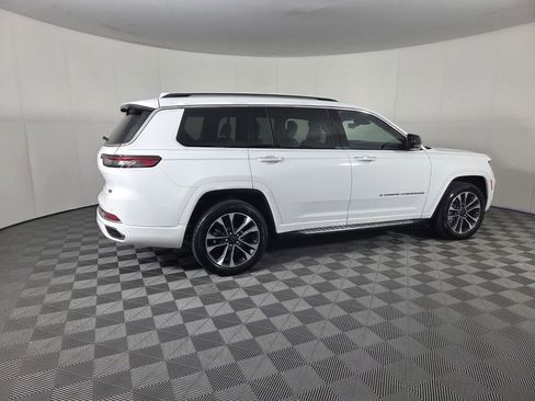 Used 2021 Jeep Grand Cherokee L Overland w/ Advanced Protech Group III AWD/4WD image 5