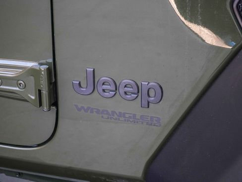 Used 2022 Jeep Wrangler Unlimited Sport AWD/4WD image 9