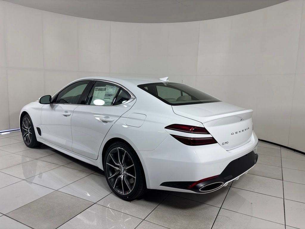 New 2026 Genesis G70 2.5T RWD image 3