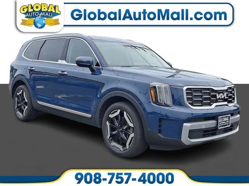 Used 2023 Kia Telluride S w/ S Sunroof Package AWD/4WD image 1