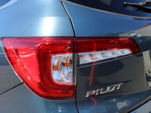 Used 2020 Honda Pilot EX-L image 11