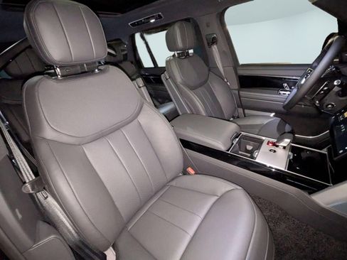 New 2026 Land Rover Range Rover Long Wheelbase SE AWD/4WD image 30