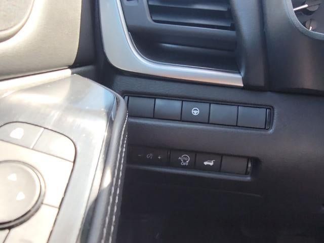 Used 2026 Nissan Rogue SV FWD image 17