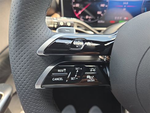 New 2025 Mercedes-Benz GLC 350e 4MATIC image 21