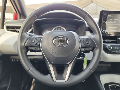 Used 2022 Toyota Corolla SE image 19