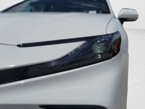 Certified 2026 Toyota Camry SE FWD image 24