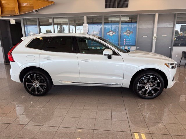 Used 2018 Volvo XC60 T6 Inscription w/ Luxury Seat Package AWD/4WD image 3