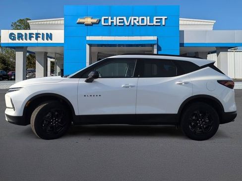Used 2024 Chevrolet Blazer LT w/ Convenience Package image 10