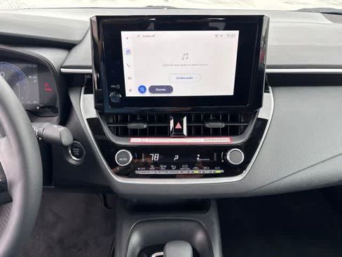 Used 2026 Toyota Corolla SE FWD image 19