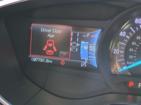Used 2019 Ford Fusion Titanium FWD image 20