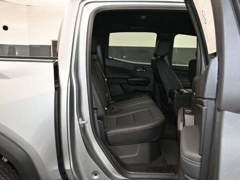 New 2026 GMC Canyon Elevation w/ Convenience Package image 26