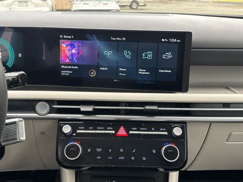 Used 2025 Hyundai Tucson Blue image 18