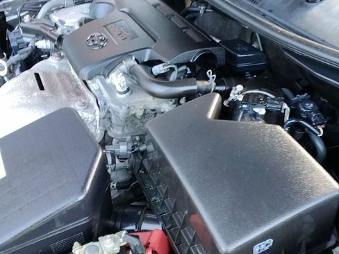 Used 2016 Toyota Camry LE FWD image 25