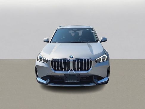 Used 2026 BMW X1 xDrive28i w/ Technology Package AWD/4WD image 3