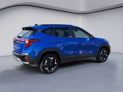 Used 2025 Kia Seltos S image 5