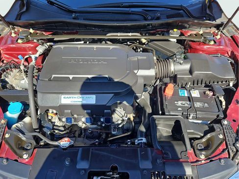 Used 2017 Honda Accord Touring image 33