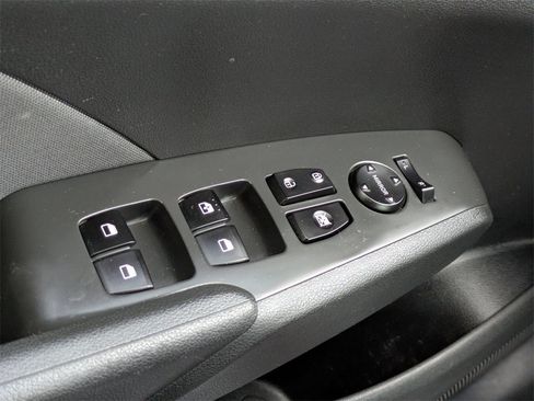 Used 2018 Hyundai Accent SEL image 22