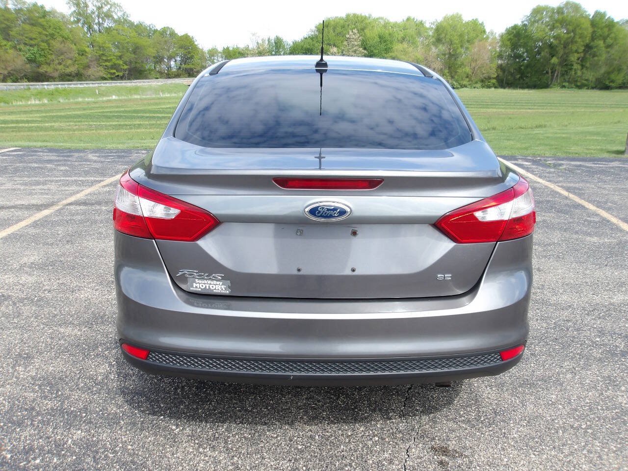Used 2013 Ford Focus SE FWD image 4