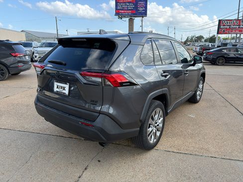 Used 2023 Toyota RAV4 XLE Premium AWD/4WD image 5