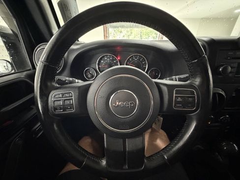Used 2015 Jeep Wrangler Unlimited Sport AWD/4WD image 33