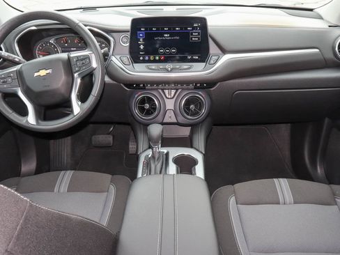 Used 2025 Chevrolet Blazer LT AWD/4WD image 10