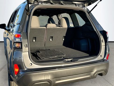 Certified 2025 Subaru Forester AWD/4WD image 23