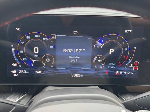 New 2025 Chevrolet Suburban RST w/ RST Capability Package AWD/4WD image 19
