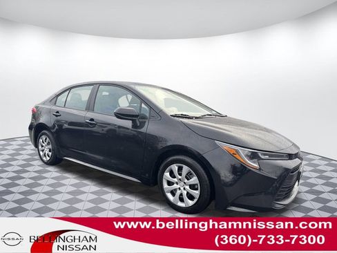 Used 2023 Toyota Corolla LE image 1