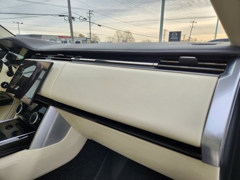 Certified 2023 Land Rover Range Rover Long Wheelbase Autobiography image 18