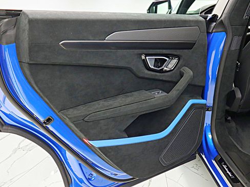 Used 2024 Lamborghini Urus Performante image 54