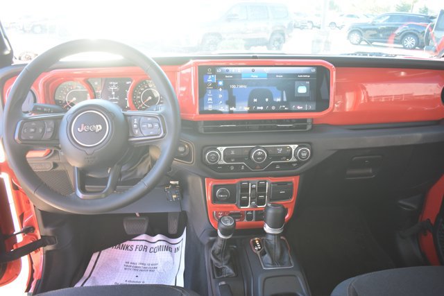 Used 2024 Jeep Gladiator Sport AWD/4WD image 17