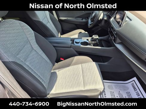 Used 2023 Nissan Rogue SV AWD/4WD image 24